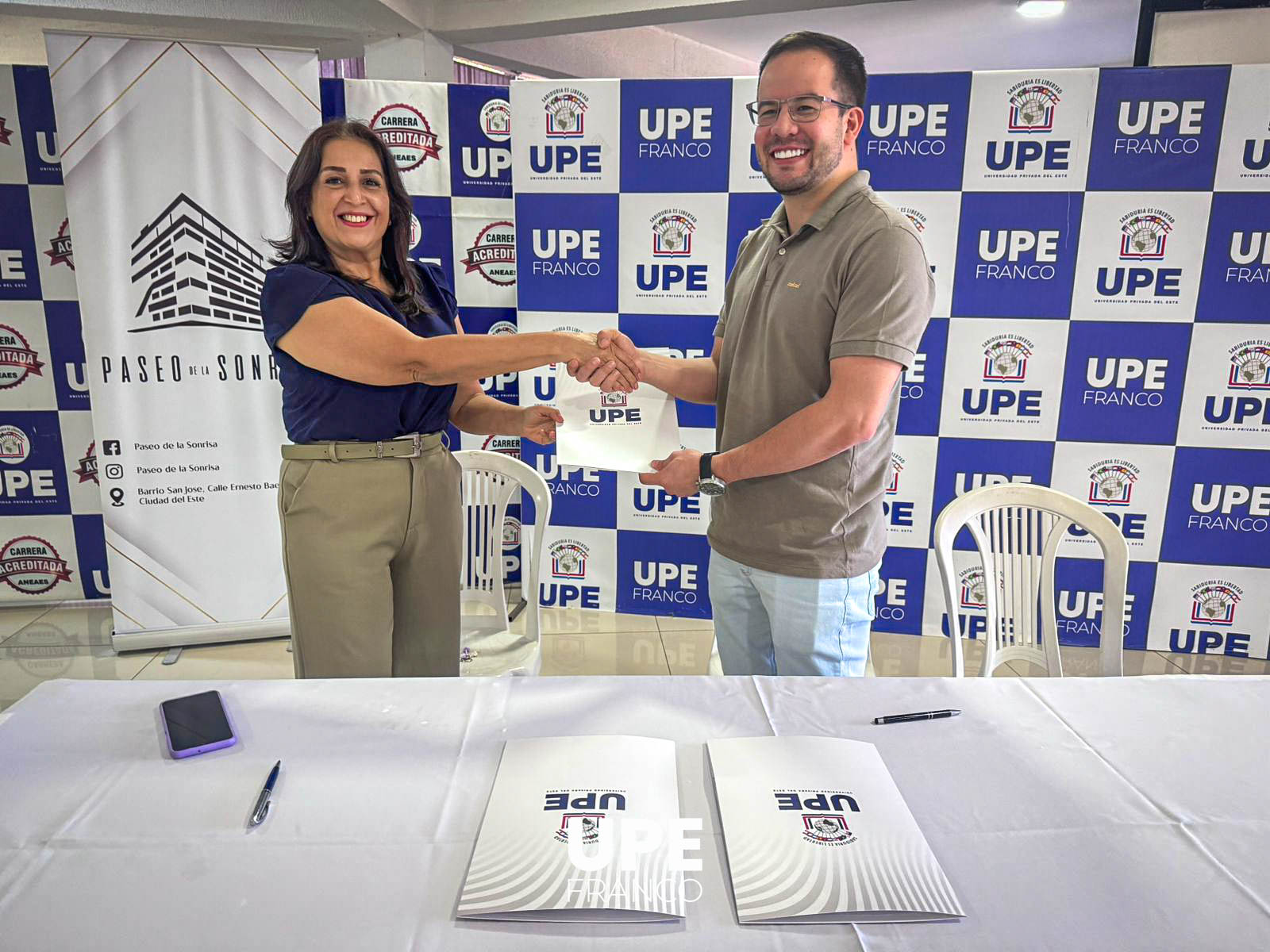 Firma de Convenio entre la UPE y el Centro Odontológico Paseo de la Sonrisa